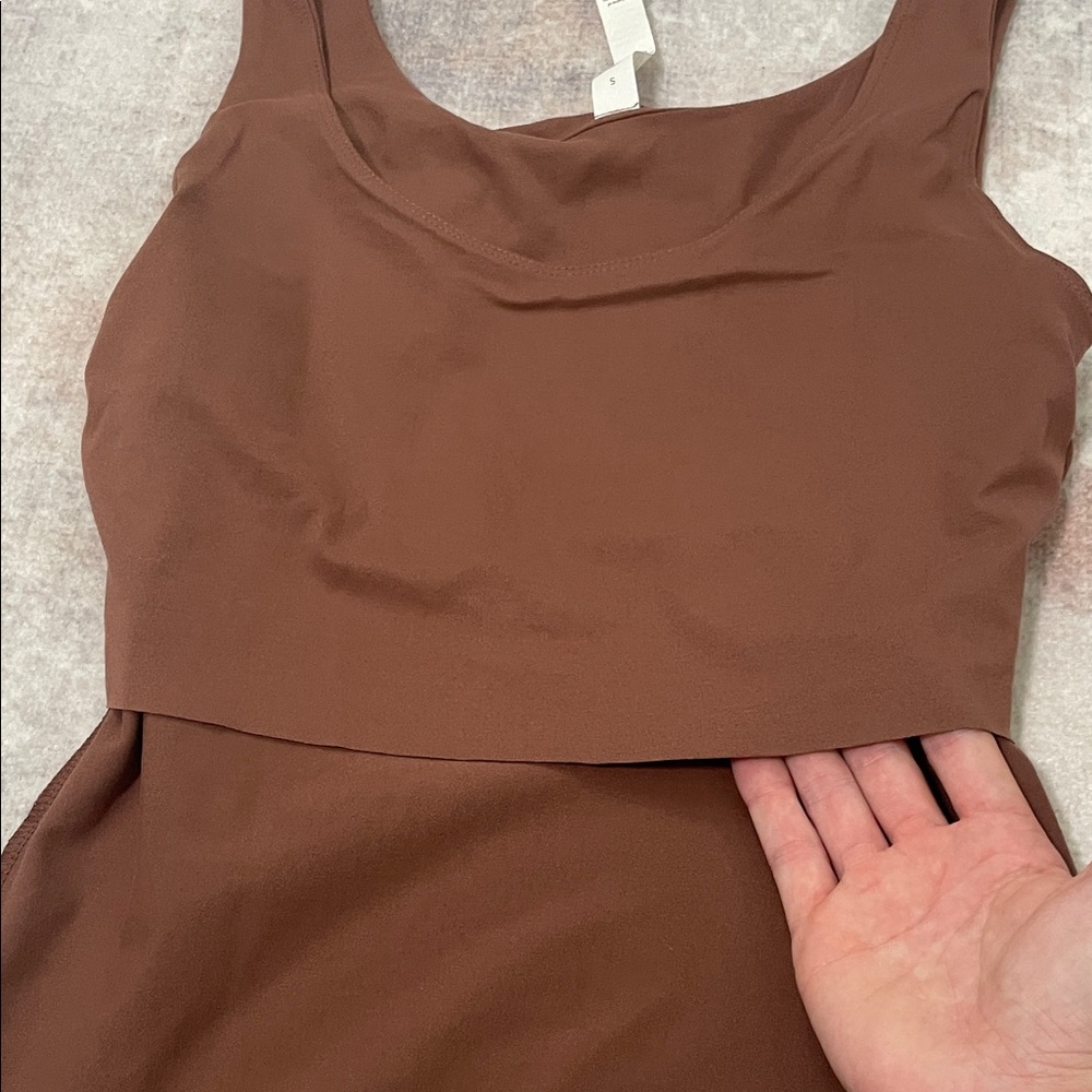 Basic Layering Tank - Picture 3 of 5